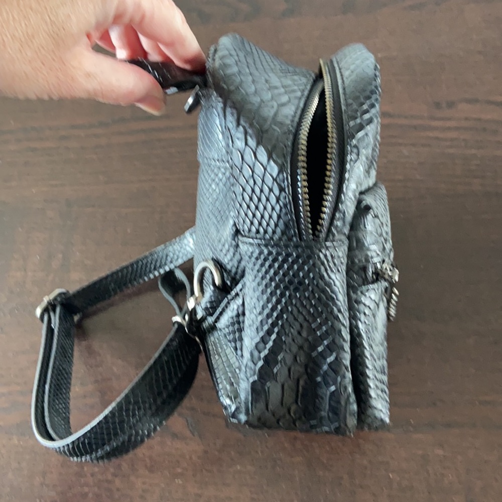 BCBG mini backpack - Picture 5 of 9